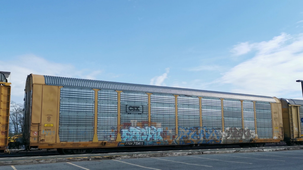 CSX B21543 (Body) TTGX 715411 (Flat)